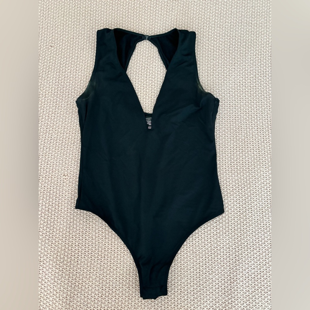 Black Plunge Bodysuit • Victoria’s Secret • Small •EUC